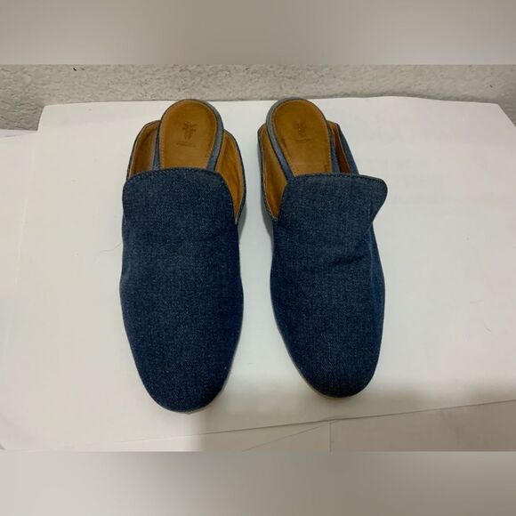 FRYE Gwen Denim Flat Mule Indigo Size 6.5 M Padded Footbed Slide Round Toe - Picture 1 of 6
